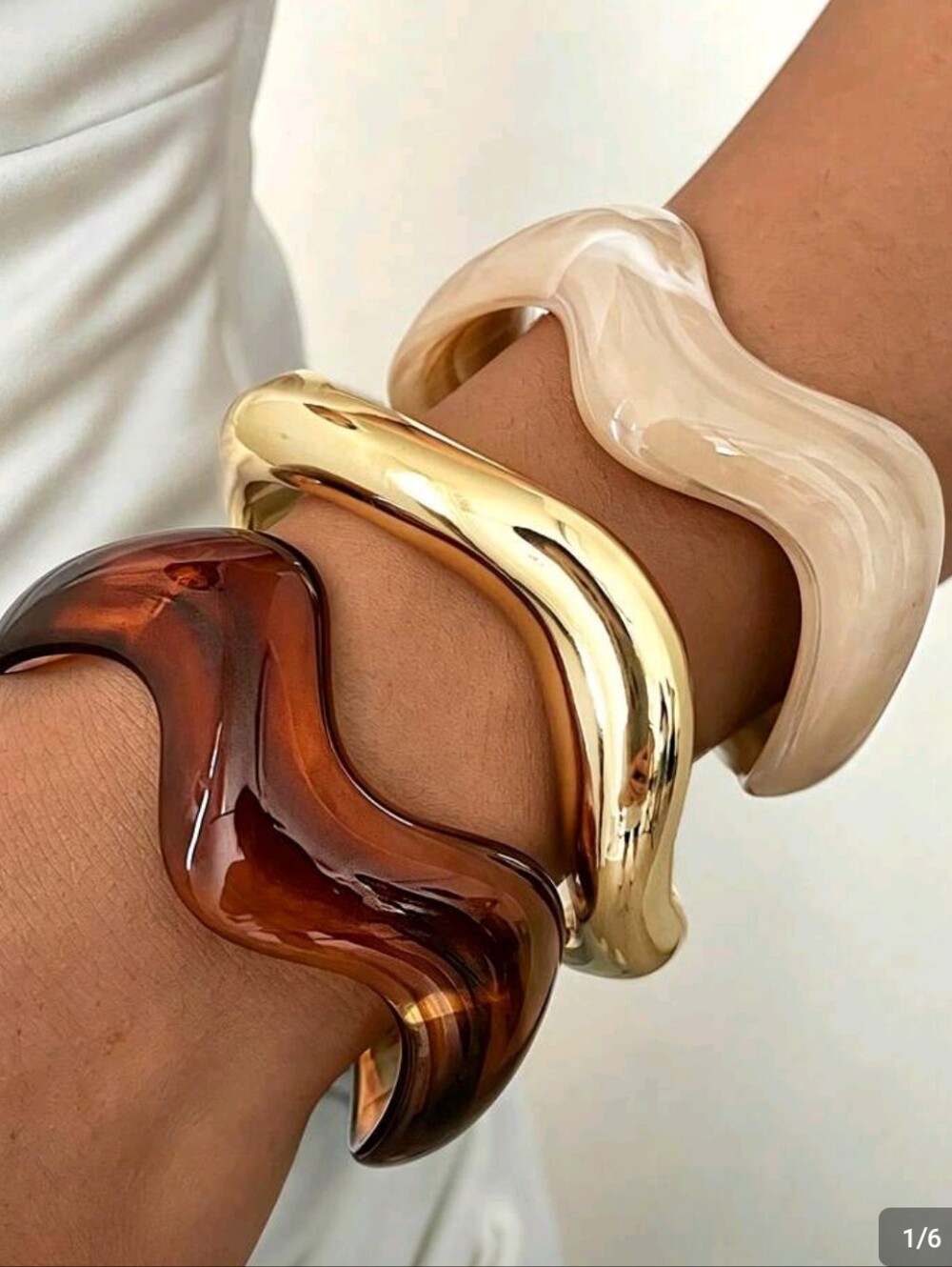 Wavy Sculpted Bracelet - Brown/Gold/Cream